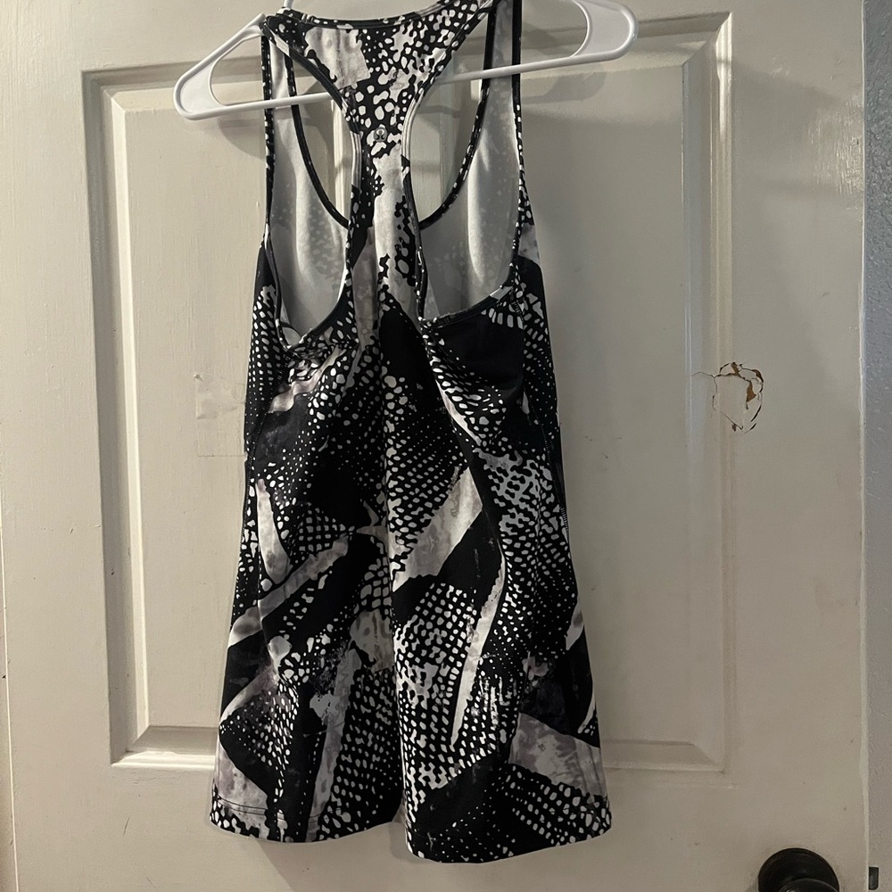 lululemon athletica Black and White Patterned Tank Top - Picture 2 of 2